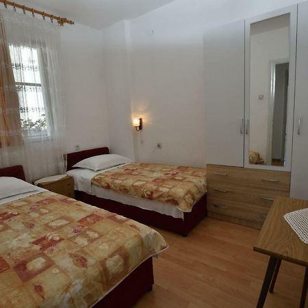 Apartment Maria Primosten Exterior photo