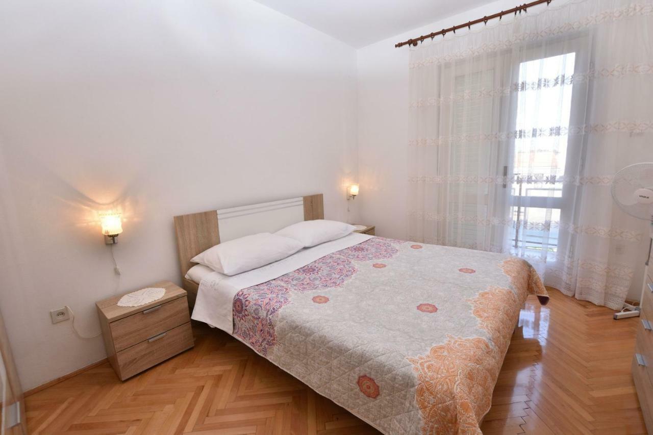 Apartment Maria Primosten Exterior photo